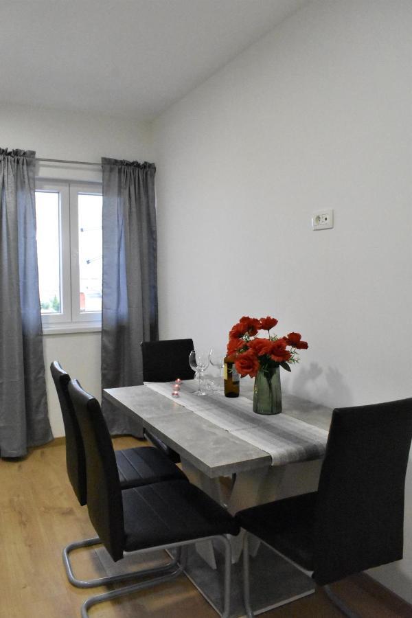 Kaštela Apartmani Skorpion מראה חיצוני תמונה